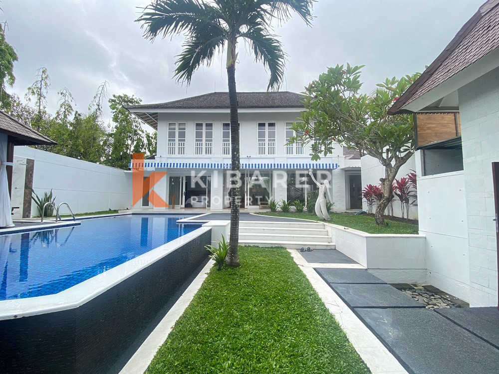 Gorgeous Three Bedroom Villa situated in quiet Umalas area (available on July 2024)