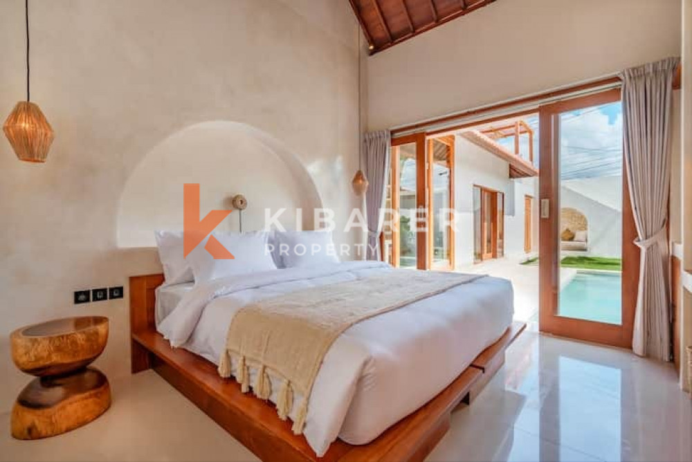 Charming Three Bedroom Villa with rice field view in Canggu area
