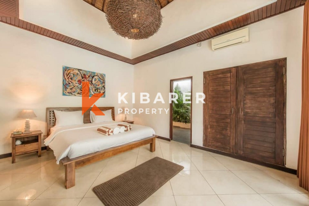 Amazing Three Bedroom Open Living Villa Terletak Di Lokasi Utama Seminyak