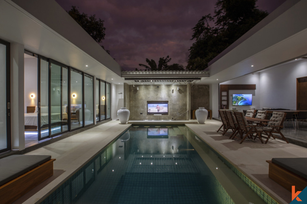 Luxurious Five Bedrooms Freehold Villa for Sale in Canggu