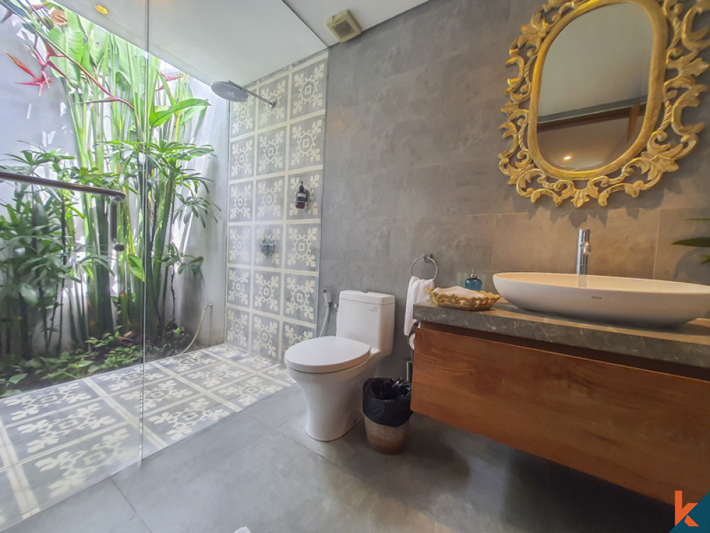 ROI Four Bedrooms Villa in Central Seminyak