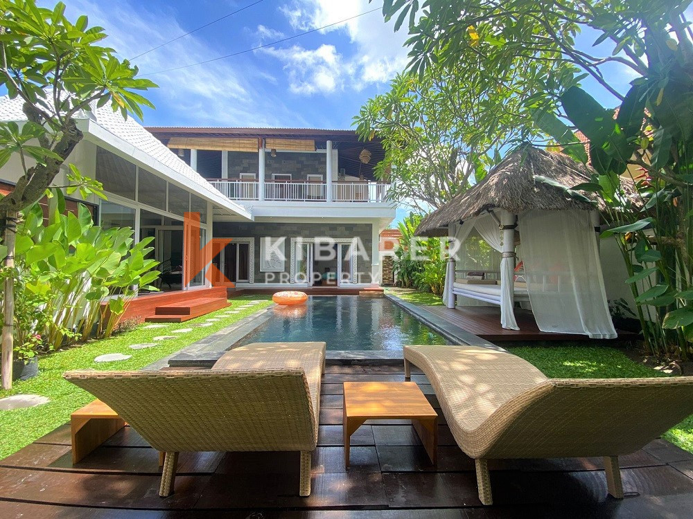 Magnifique villa de trois chambres à distance de marche de la plage de Canggu