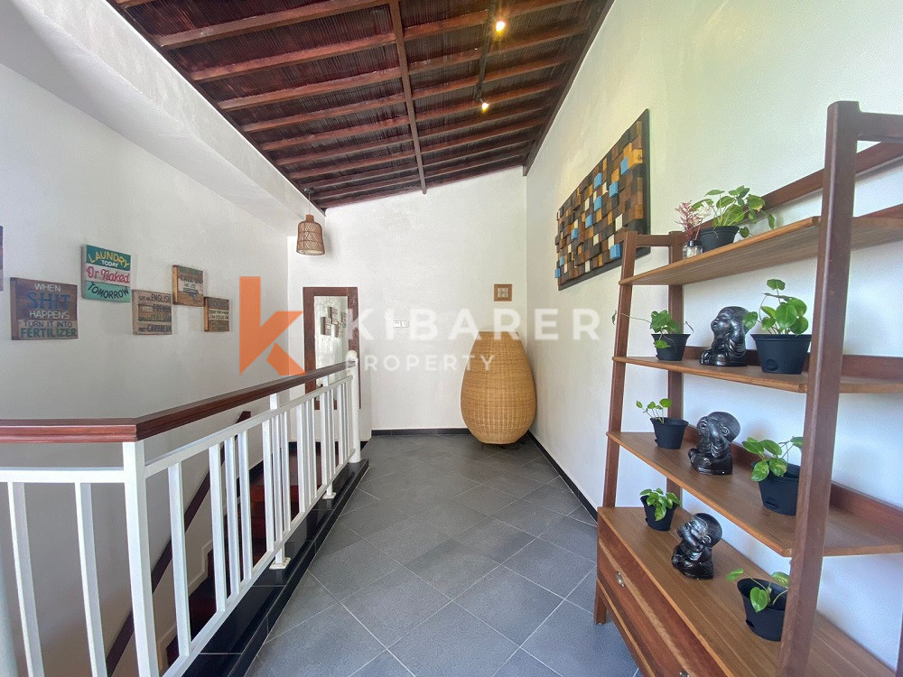 Gorgeous Three Bedroom Villa walking distance to Canggu Beach ( Available 4th April )