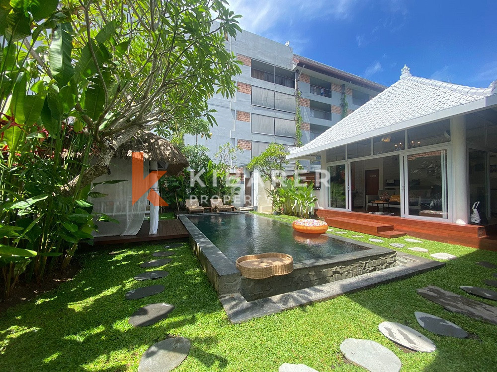 Magnifique villa de trois chambres à distance de marche de la plage de Canggu