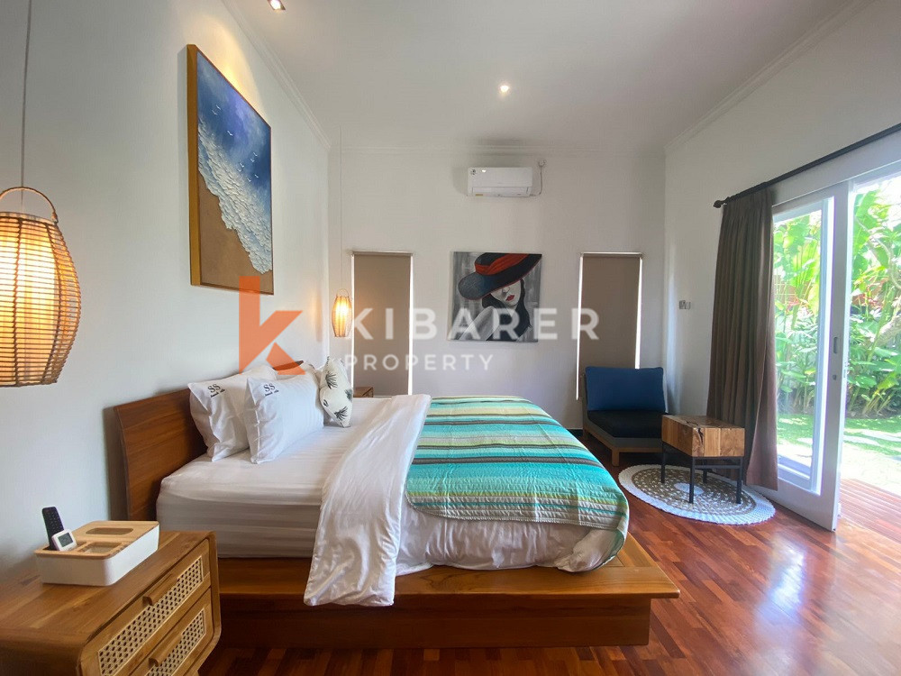 Gorgeous Three Bedroom Villa walking distance to Canggu Beach ( Available 4th April )