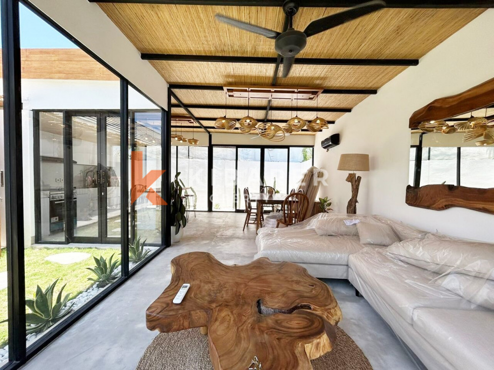 Beautiful Four Bedroom Enclosed Living Villa Situated in Padonan (Minimum Three Years Rental)