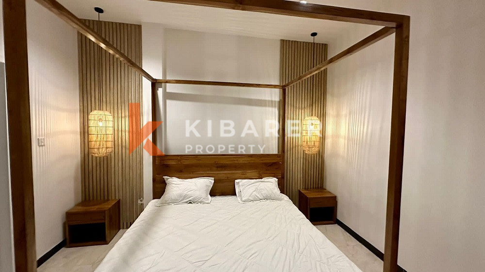 Vila 3 Kamar Tidur yang Baru Direnovasi terletak di Canggu (sewa minimal 10 tahun)