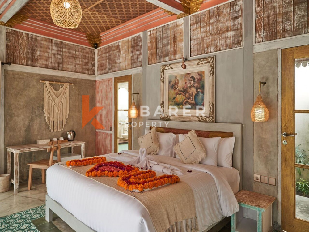 Stylish One Bedroom Complex Villa Shared Pool Located in Batu Belig