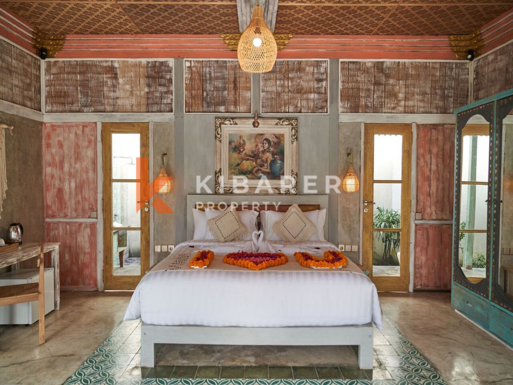 Stylish One Bedroom Complex Villa Shared Pool Located in Batu Belig