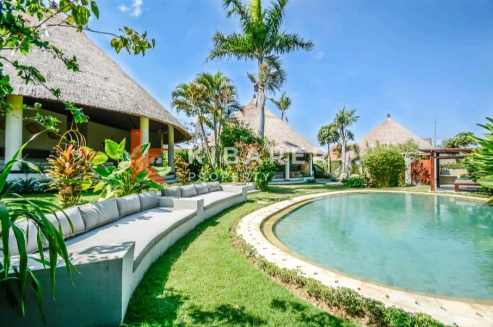 Beautiful Three Bedroom Villa shared pool in quiet location Umalas