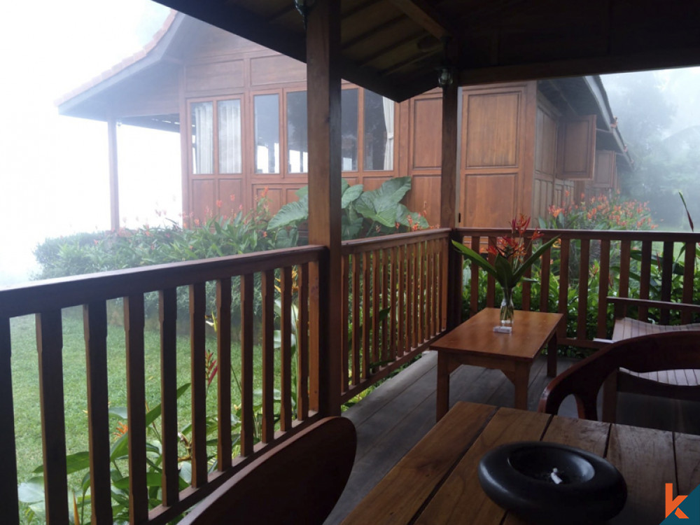 Freehold Wooden House with Amazing View in Gianyar