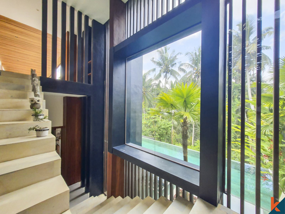 Vila Modern Mewah dengan Pemandangan Hutan Menakjubkan Di Ubud