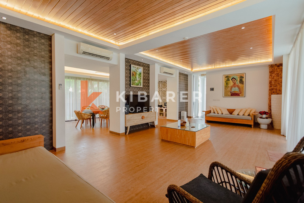 Beautiful Four Bedroom Enclosed Living Villa in Nusa Dua (Available 1st November)