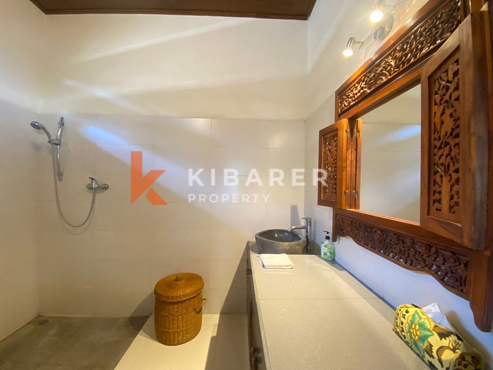 Homey Three Bedroom Villa with rice field view in Canggu