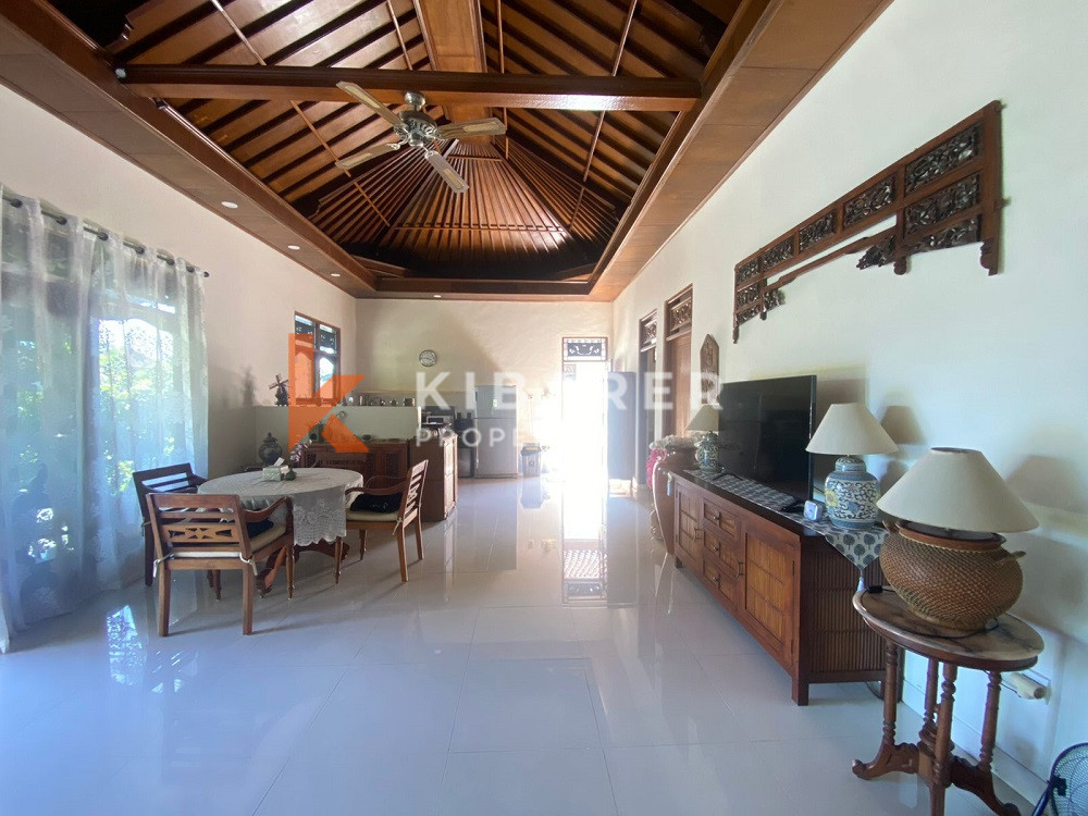 Homey Three Bedroom Villa with rice field view in Canggu