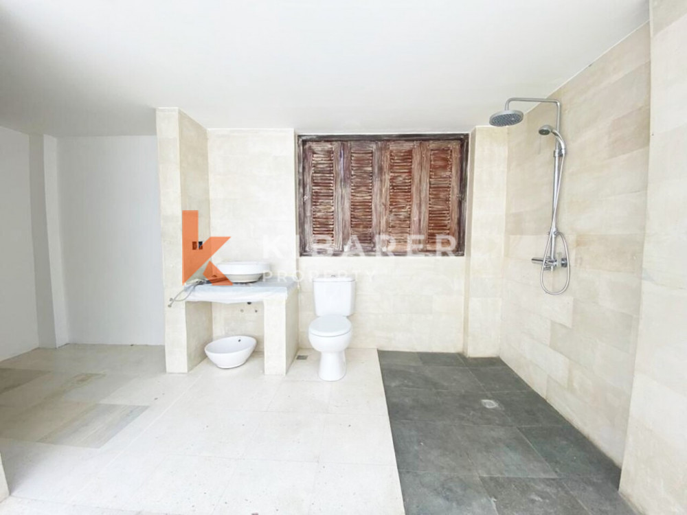 Beautiful Two Bedroom Joglo Villa With Open Living Situated in Tumbak Bayuh