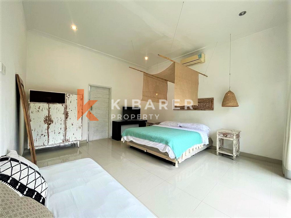 BEAUTIFUL TWO BEDROOMS OPEN LIVING VILLA IN PRIME LOCATION BATU BELIG(available 1st may)