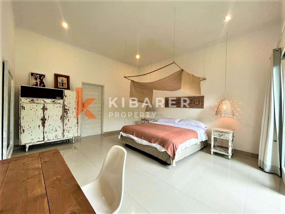 BEAUTIFUL TWO BEDROOMS OPEN LIVING VILLA IN PRIME LOCATION BATU BELIG(available 1st may)