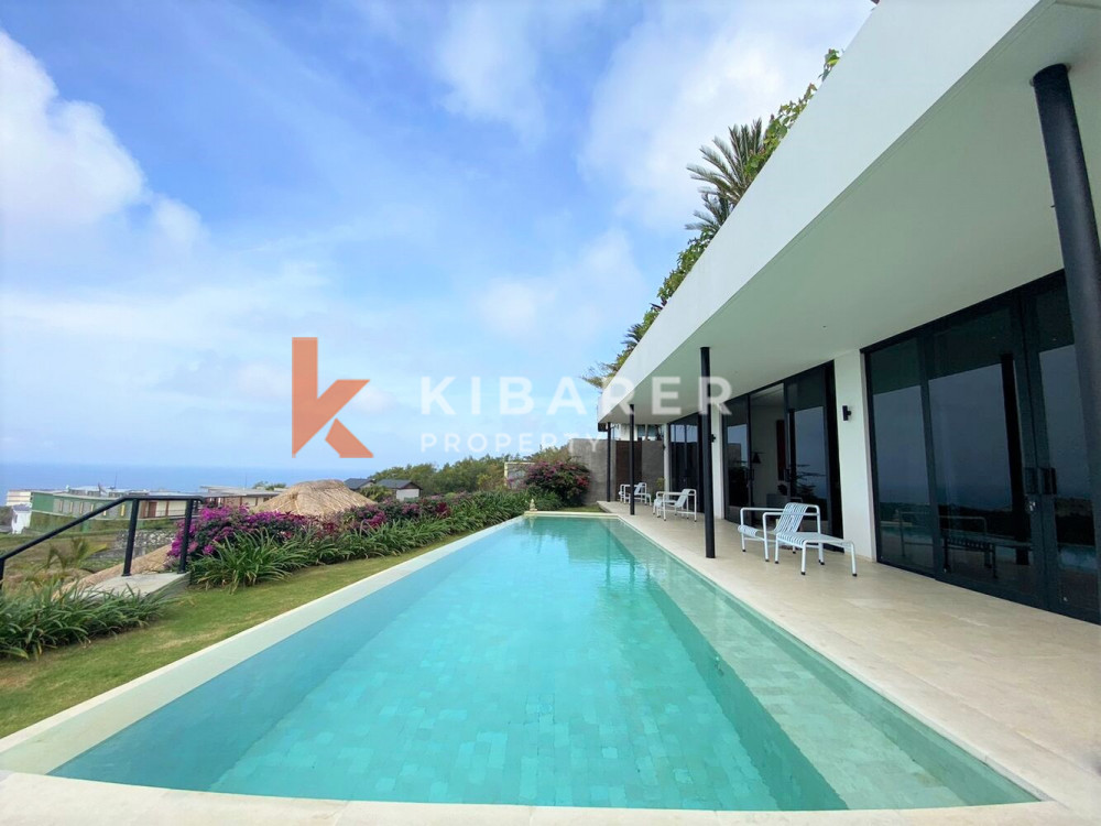 Villa moderne de deux chambres avec salon fermé et vue sur la mer à Uluwatu