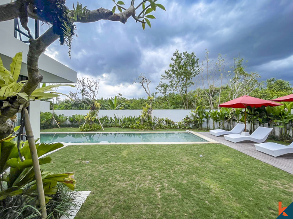 Villa Tropis Baru untuk Disewakan di Padonan