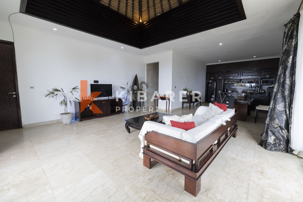 Vila Kompleks Tiga Kamar Tidur yang menawan dengan pemandangan laut di Ungasan