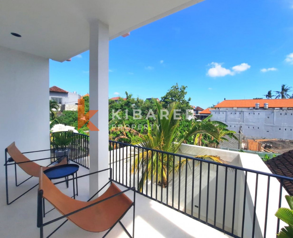 Nouvelle belle villa fermée de trois chambres située à Canggu