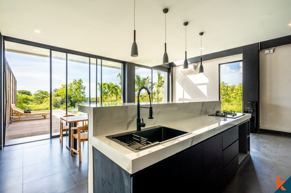Transformable Duplex Villa dengan Pemandangan Laut Panoramik di Jimbaran Dijual