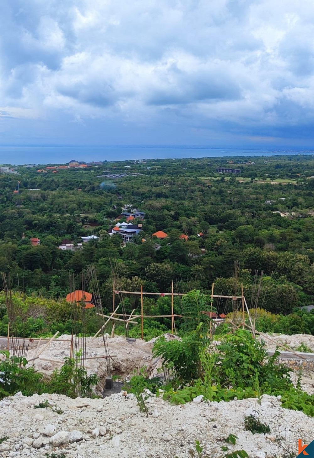 Terrain en location avec vue imprenable sur l'océan à Bingin Hill de 20 aras