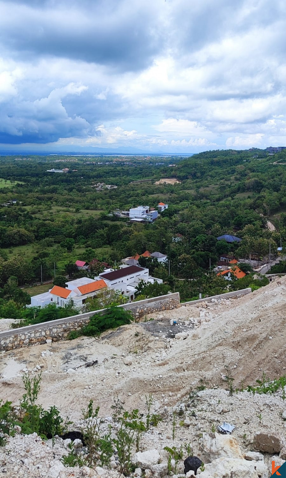 Terrain en location avec vue imprenable sur l'océan à Bingin Hill de 20 aras