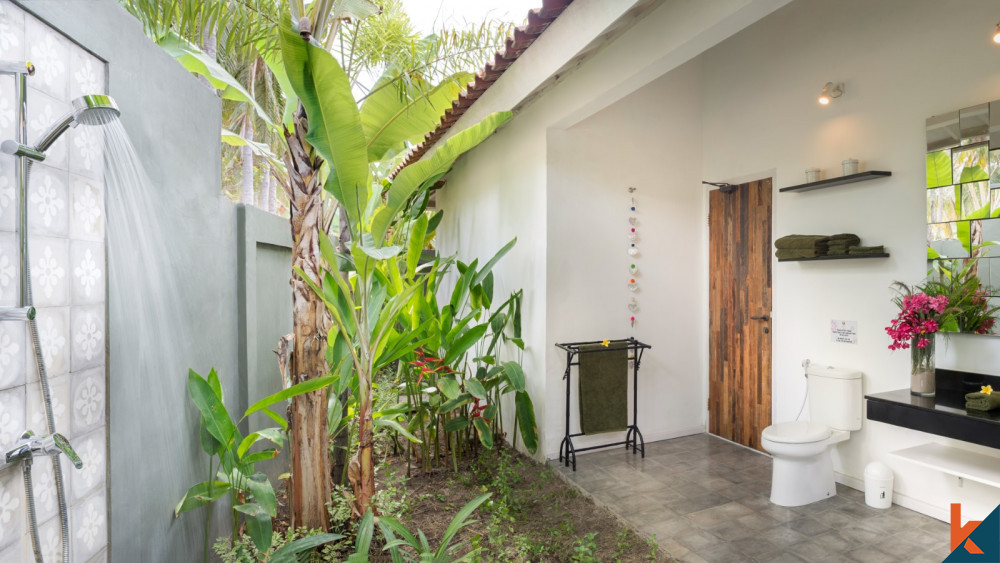 Paradise Found: Exquisite 2-Bedroom Freehold Villa in Lombok