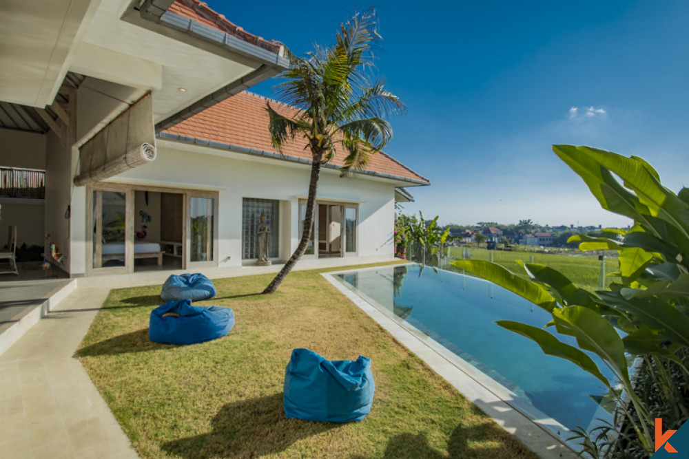 Vila Pemandangan Sawah yang Menakjubkan Dekat Canggu