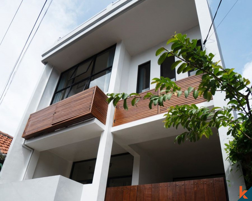 Villa Trois Chambres à Coucher d'Élégance Envoûtante à vendre à Canggu