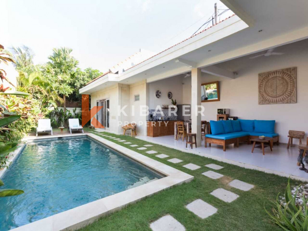 Incroyable villa de deux chambres avec salon ouvert située à Canggu