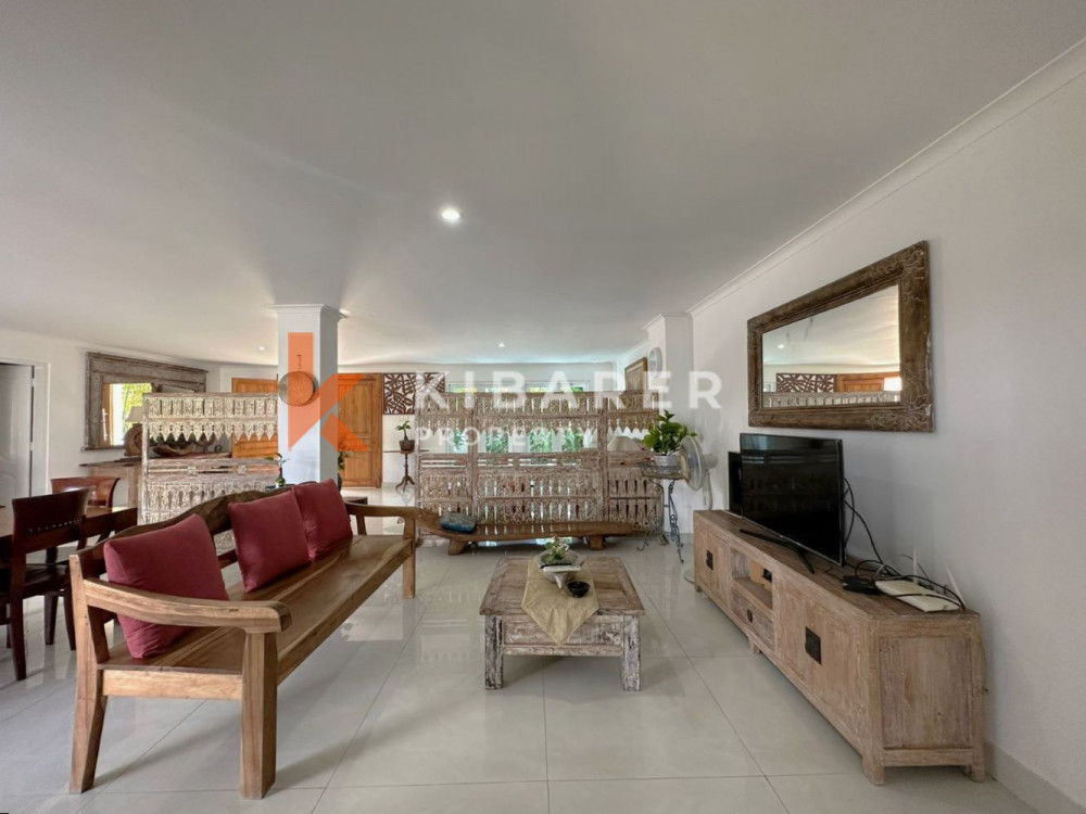 Homey Five Bedroom Close Living Villa Situated in Seminyak