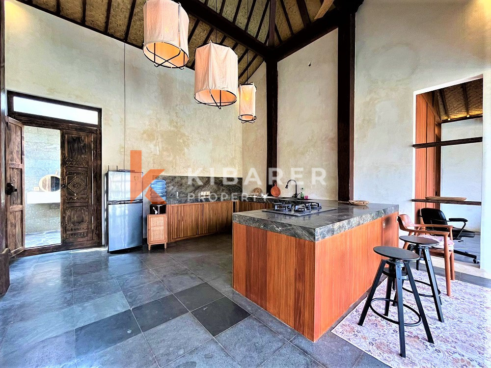 Chick Two Bedrooms Closed Living Villa Located In Canggu
