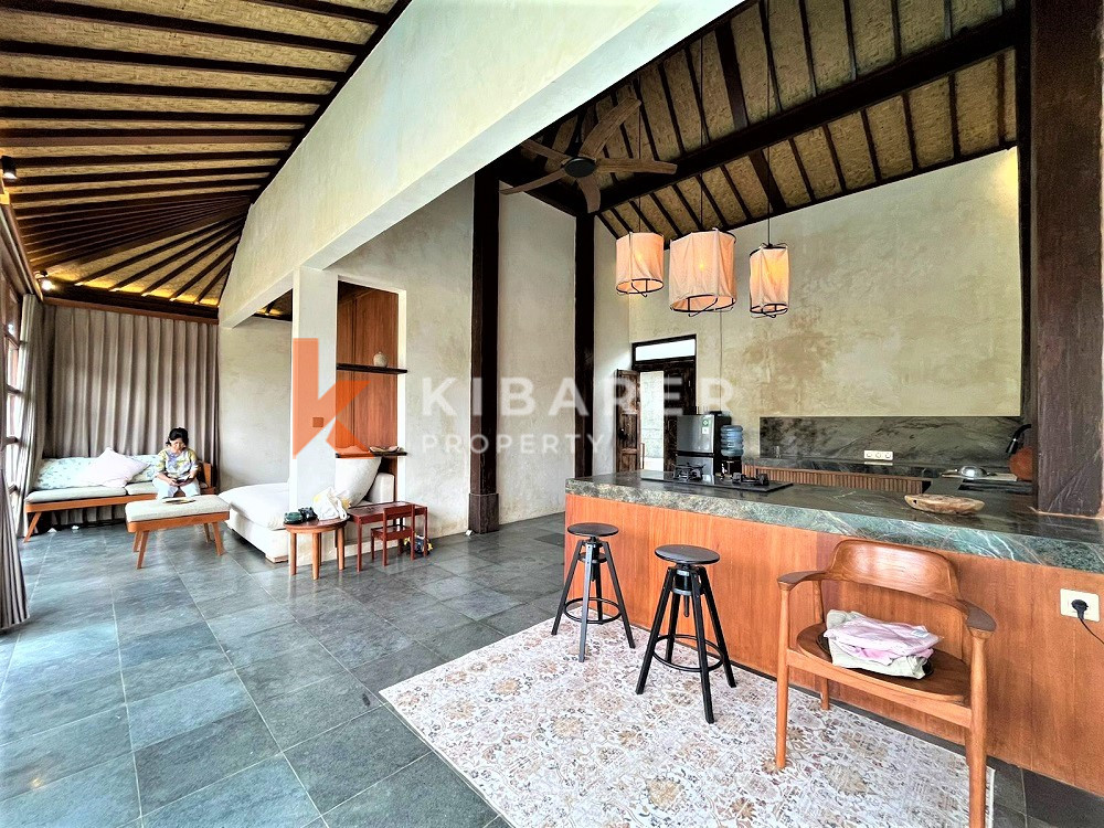 Chick Two Bedrooms Closed Living Villa Located In Canggu