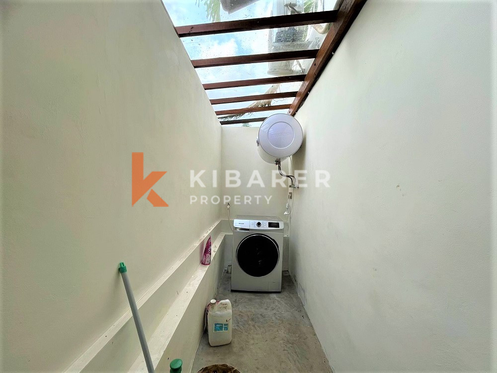 Chick Two Bedrooms Closed Living Villa Located In Canggu