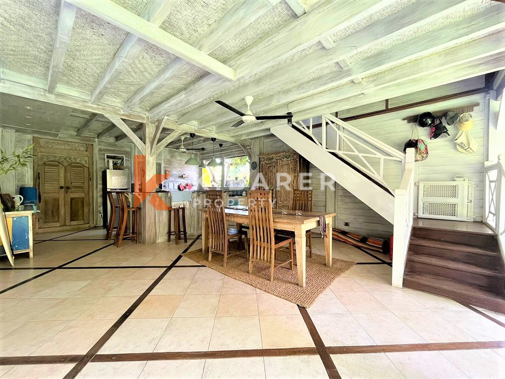 Near The Beach Beautiful Four Bedroom villa Terletak Di Berawa