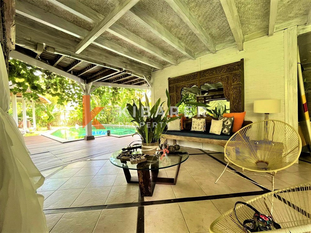 Near The Beach Beautiful Four Bedroom villa Terletak Di Berawa