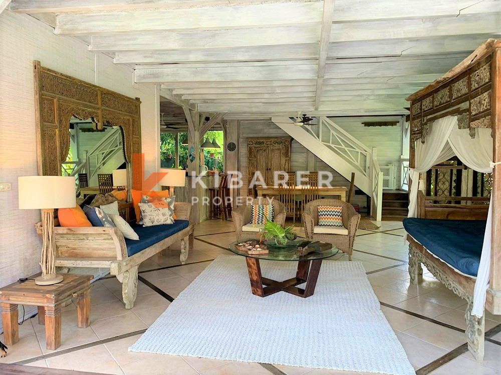 Near The Beach Beautiful Four Bedroom villa Terletak Di Berawa