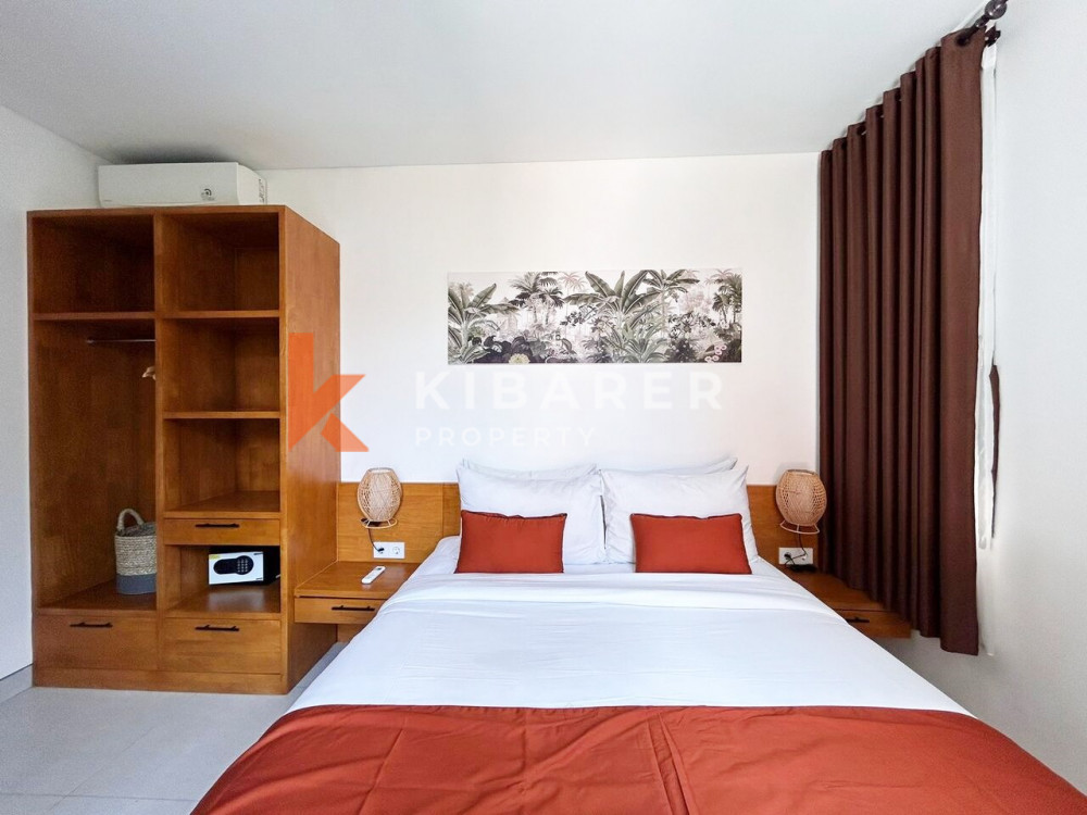 Villa Ruang Tamu Terbuka Dua Kamar Tidur yang Indah Strategis di Seminyak