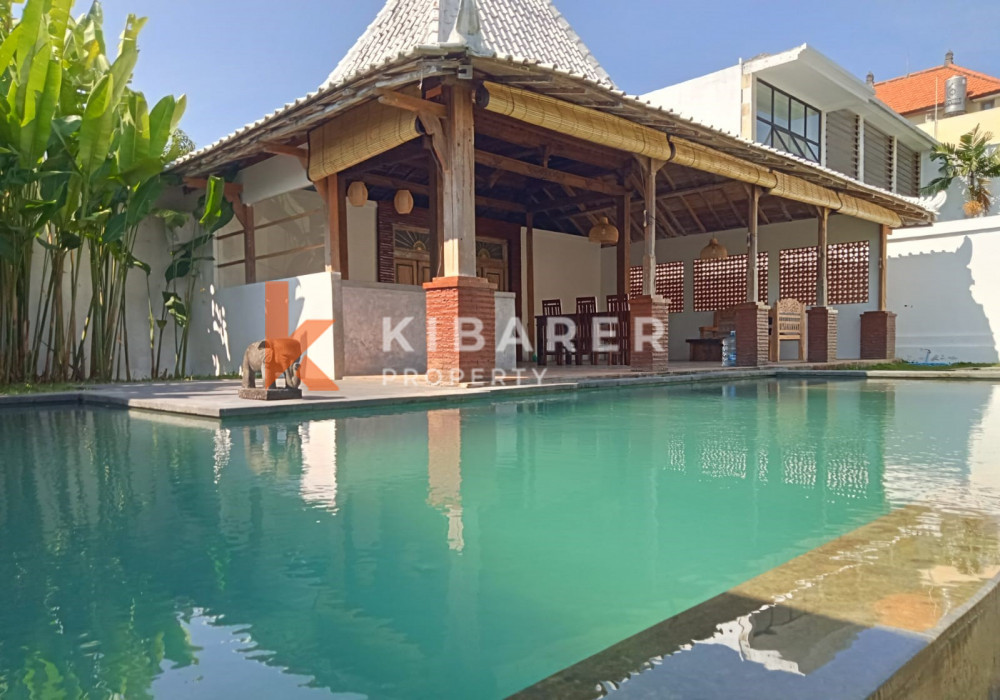 Luxurious Five Bedrooms Freehold Villa for Sale in Canggu