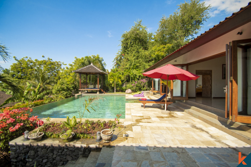 Villa en pleine propriété avec vue sur l'océan à Buleleng