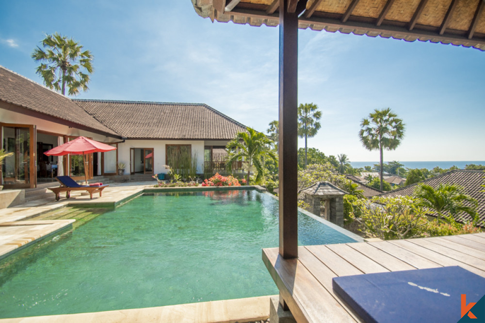 Villa en pleine propriété avec vue sur l'océan à Buleleng