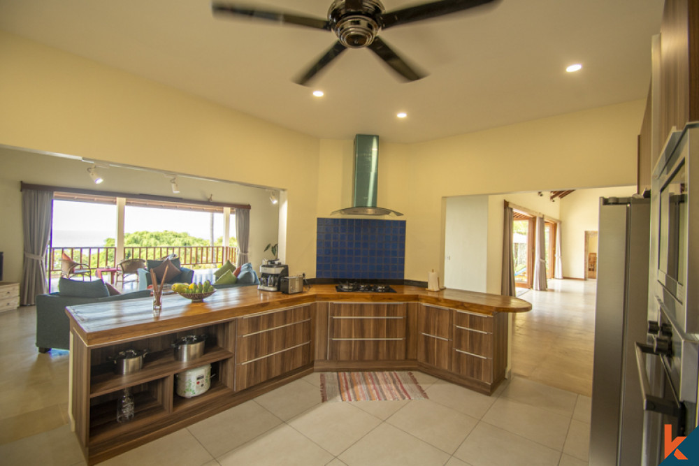 Freehold Villa with Amazing Ocean View in Buleleng