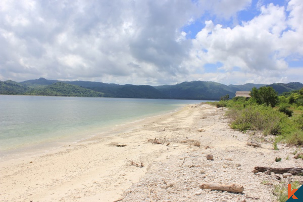 (N2&N3) Rebut Tanah Hak Milik Island Life Langka di Gili Gede