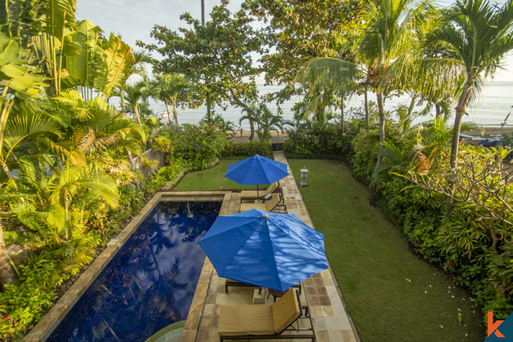 Propriété en bord de mer à l'intérieur d'un centre de villégiature