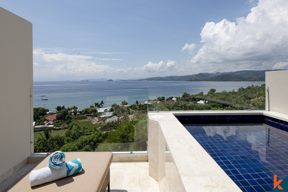Sunset Haven Freehold Villa with Beachview in Gili Gede