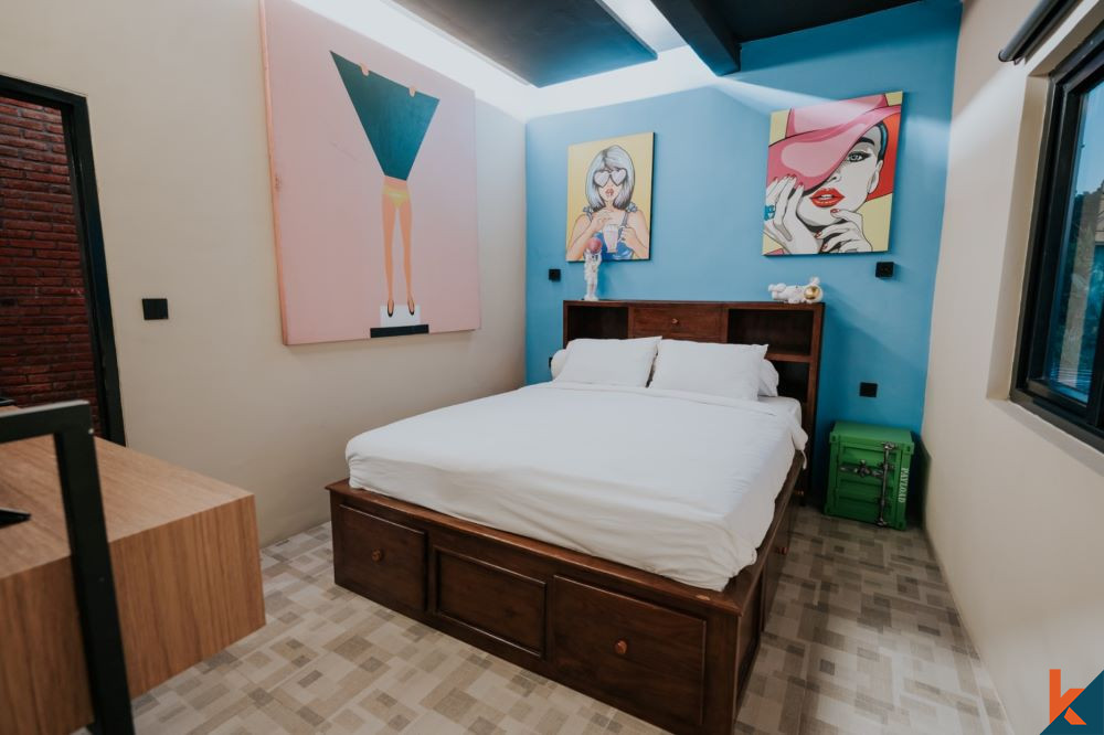 Vila Tiga Kamar Tidur yang Rustik di Canggu