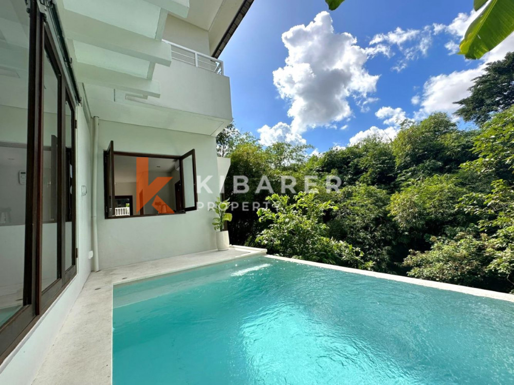 Newly Renovated Four Bedroom Enclosed Living Villa in Kerobokan (Minimum 2 Years Rental)